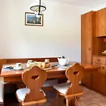 Apartamento Sonnige 2-5-zimmer An Ruhiger Lage By Interhome *