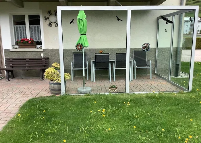 Sonnige 2-5-zimmer An Ruhiger Lage By Interhome *