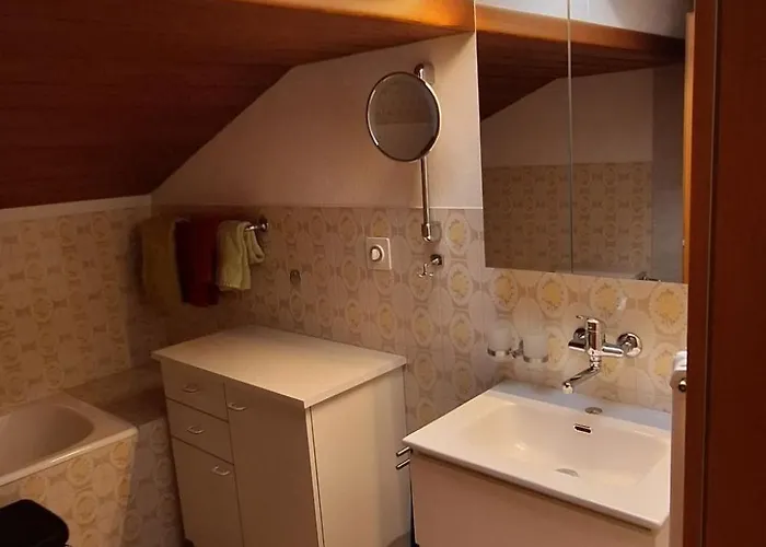 شقة Sonnige 2-5-zimmer An Ruhiger Lage By Interhome بوشيافو