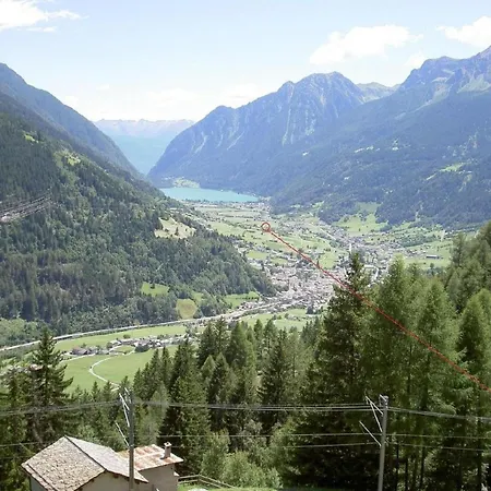 Sonnige 2-5-zimmer An Ruhiger Lage By Interhome Lägenhet